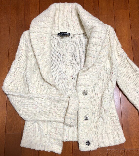 海外レディースブランドbebe 白ニットカーディガン 女性ファッション 新品 中古のオークション モバオク 海外レディースブランドbebe 白ニットカーディガン 女性ファッション 新品 中古のオークション モバオク